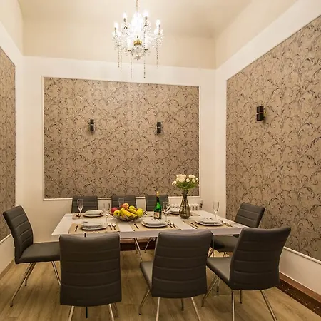 Apartment 4bdr Historical Spirit By Ruterra *