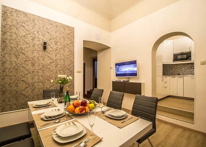 Apartament 4bdr Historical Spirit By Ruterra