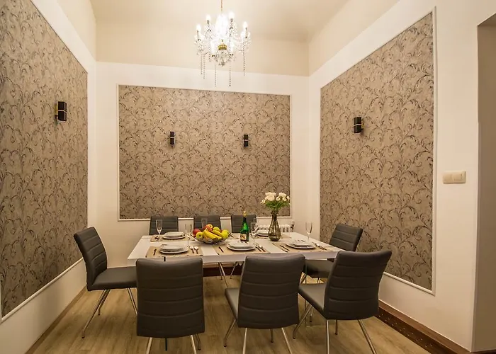 Apartament 4bdr Historical Spirit By Ruterra *